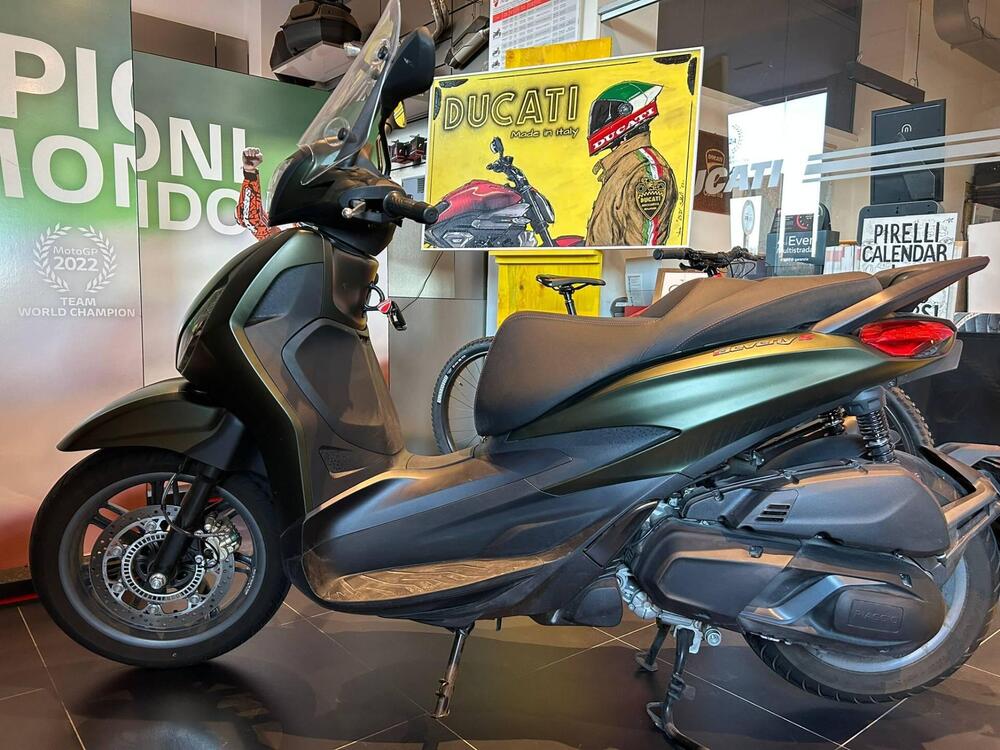 Piaggio Beverly 400 ABS-ASR (2021 - 24)