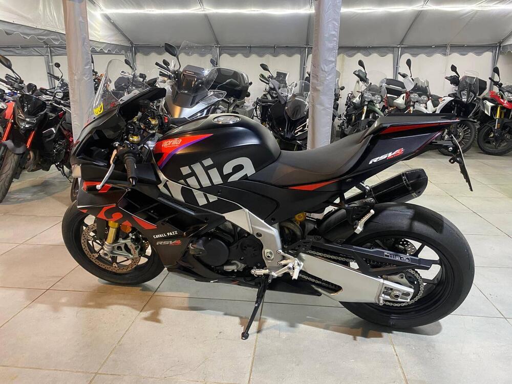 Aprilia RSV4 1100 Factory (2021 - 24) (2)