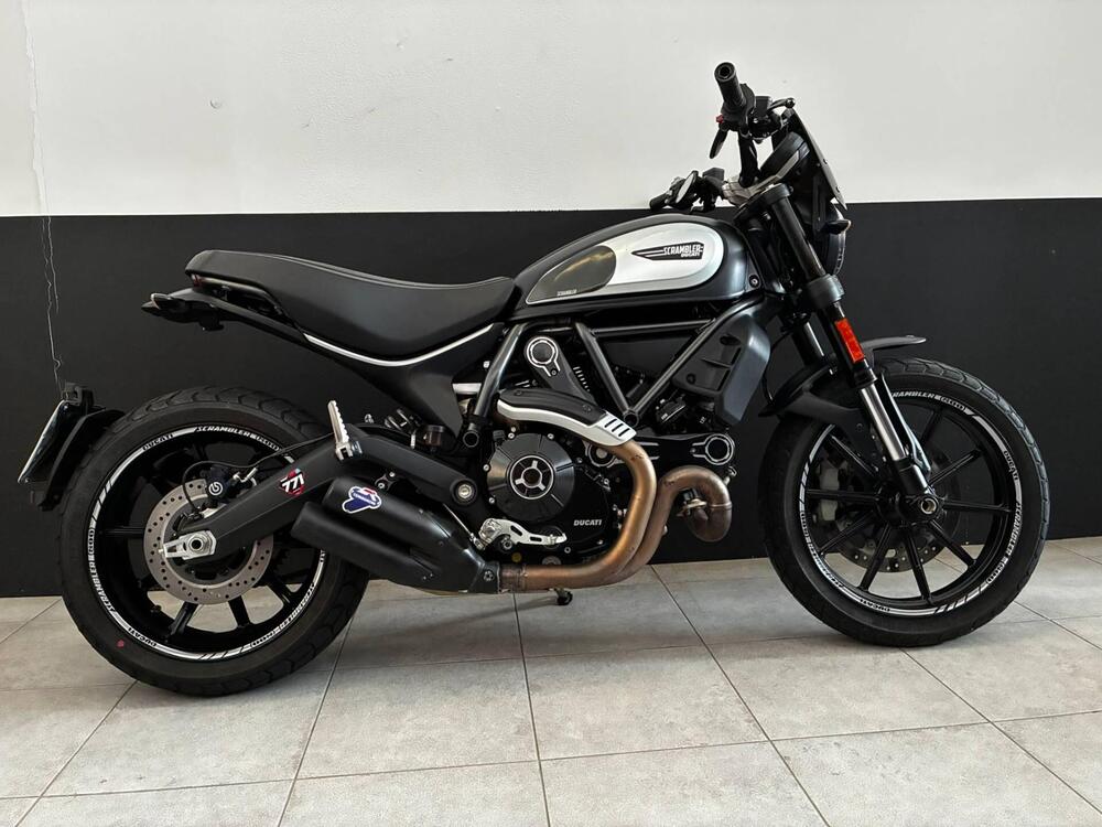 Ducati Scrambler 800 Icon Dark (2021 - 22)