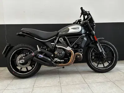 Ducati Scrambler 800 Icon Dark (2021 - 22) usata