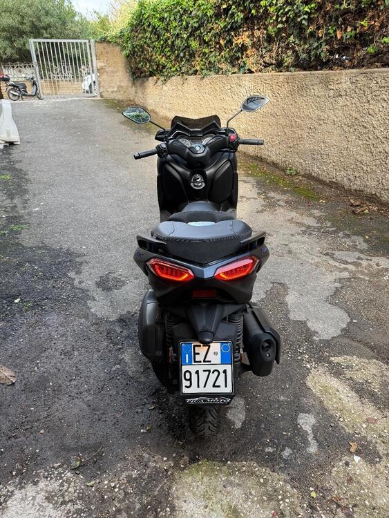 Yamaha X-Max 300 (2021 - 24) (3)