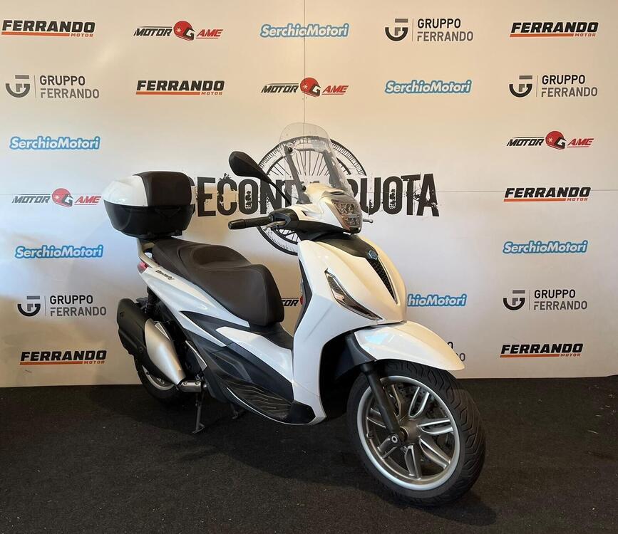 Piaggio Beverly 400 (2025) (2)