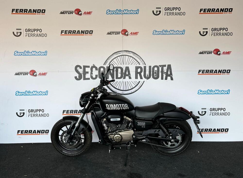 QJ Motor SRV 300 (2023 - 25) (4)