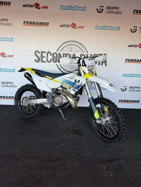 Husqvarna TE 300 (2024) (2)