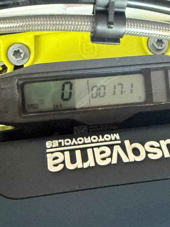 Husqvarna TE 300 (2024) (3)