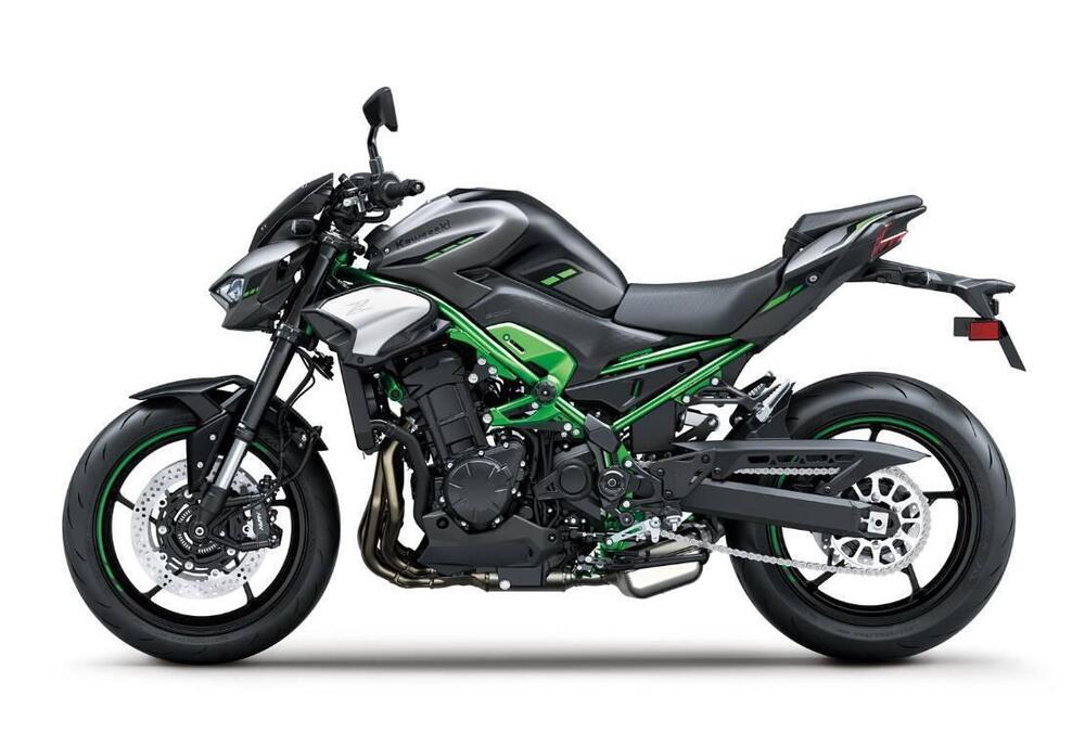 Kawasaki Z 900 (2025 - 26) (3)