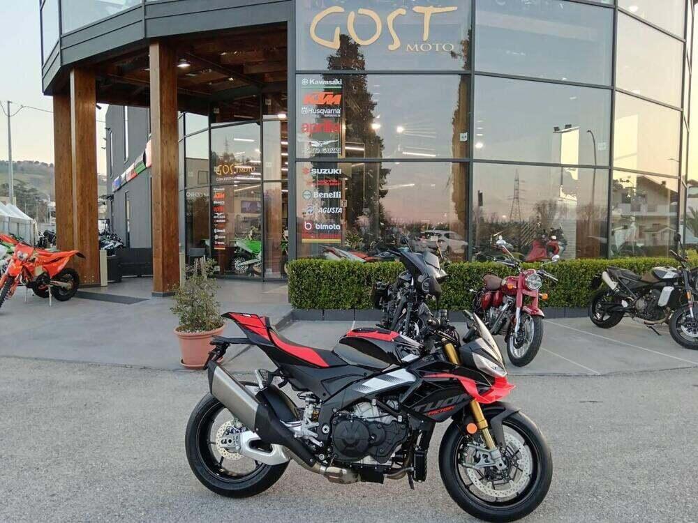 Aprilia Tuono V4 Factory (2025)