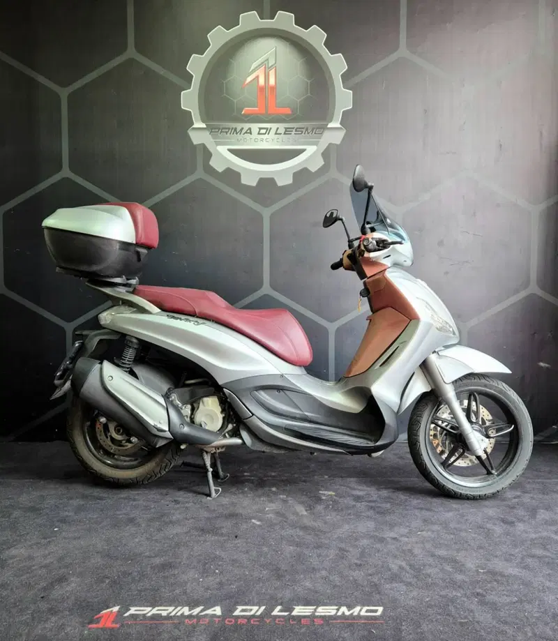 Piaggio Beverly 350 SportTouring ie (2011 - 15)