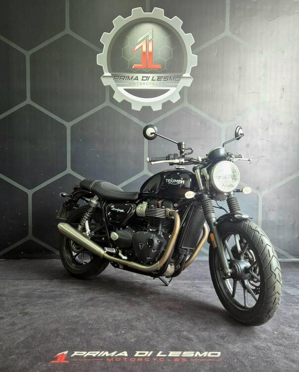 Triumph Street Twin 900 (2017 - 18) (4)