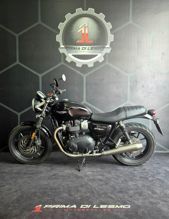 Triumph Street Twin 900 (2017 - 18) (2)