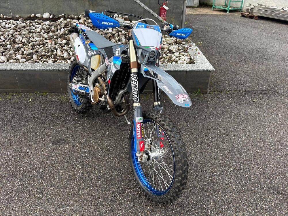 Tm Moto EN 300 ES Fi 4T TM Corse (2025) (4)