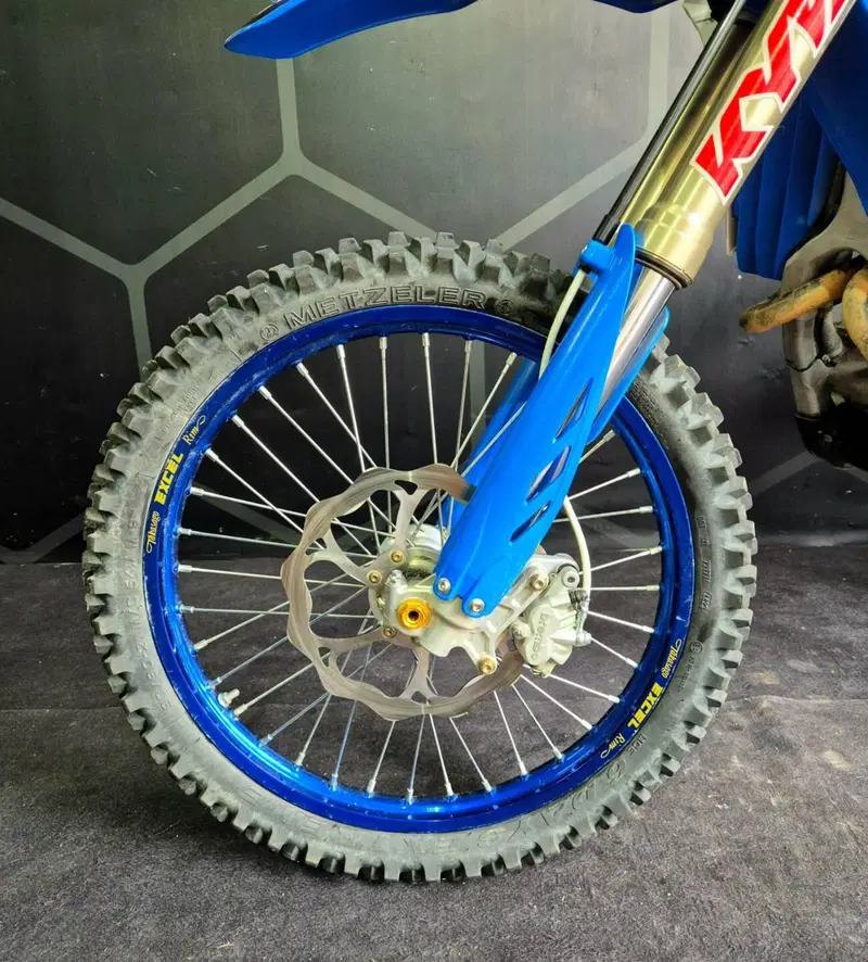 Tm Moto EN 300 ES Fi 4T (2024) (8)