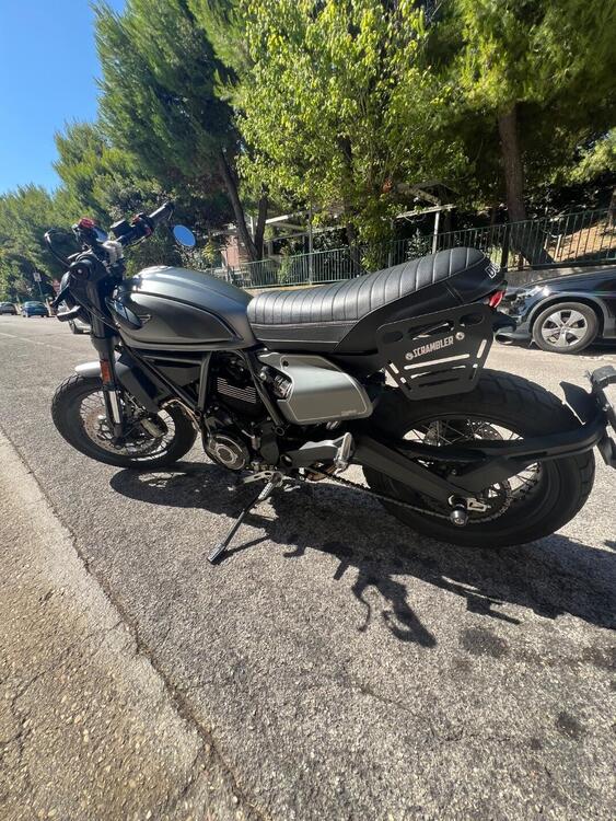Ducati Scrambler 800 Night Shift (2021 - 22) (2)