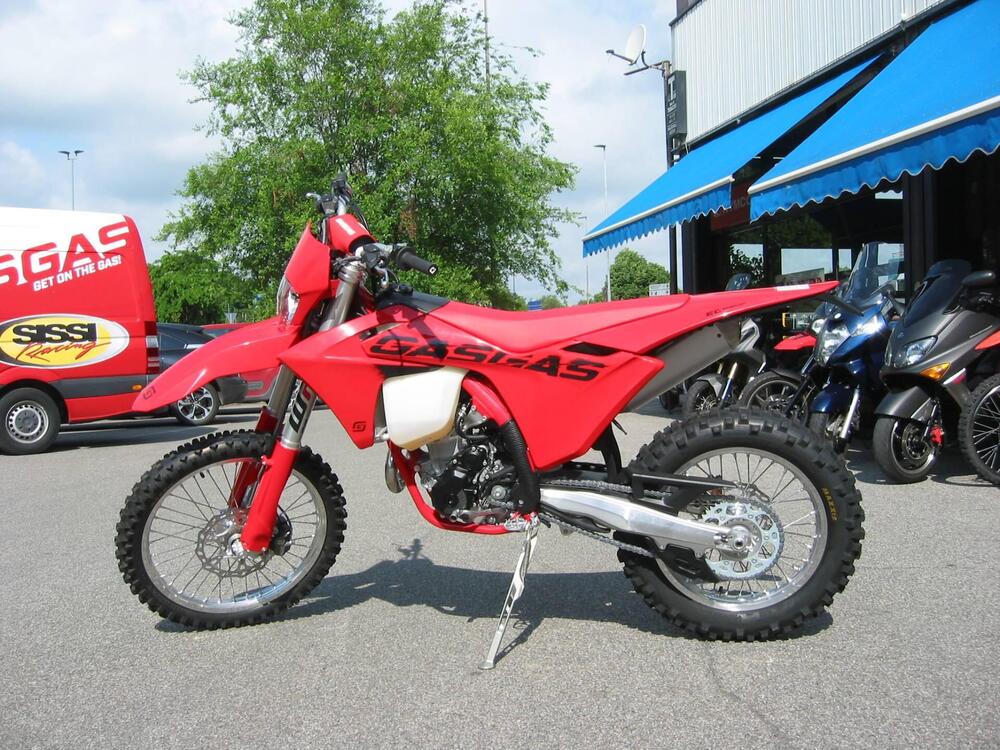 GASGAS EC 350 F (2025) (2)