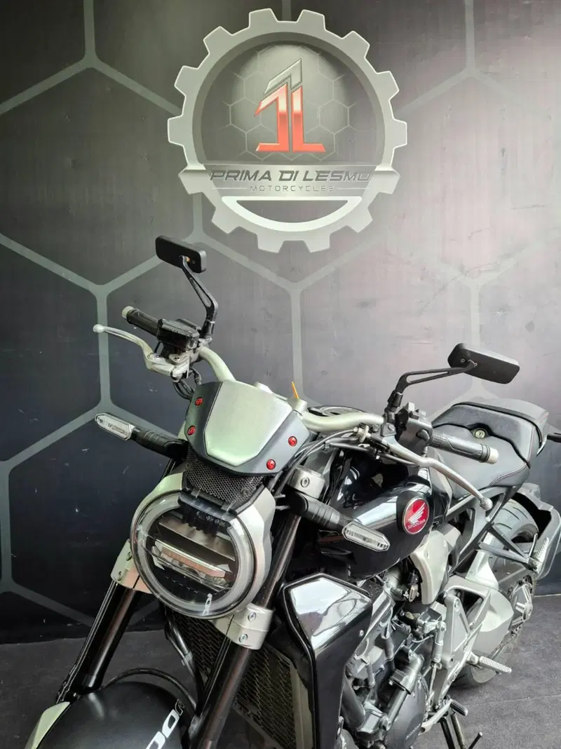 Honda CB 1000 R + Neo Sport Cafè (2019 - 20) (6)