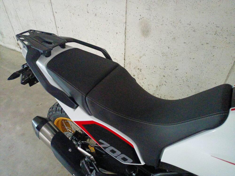 Moto Morini X-Cape 700 Gold Edition (2025) (5)