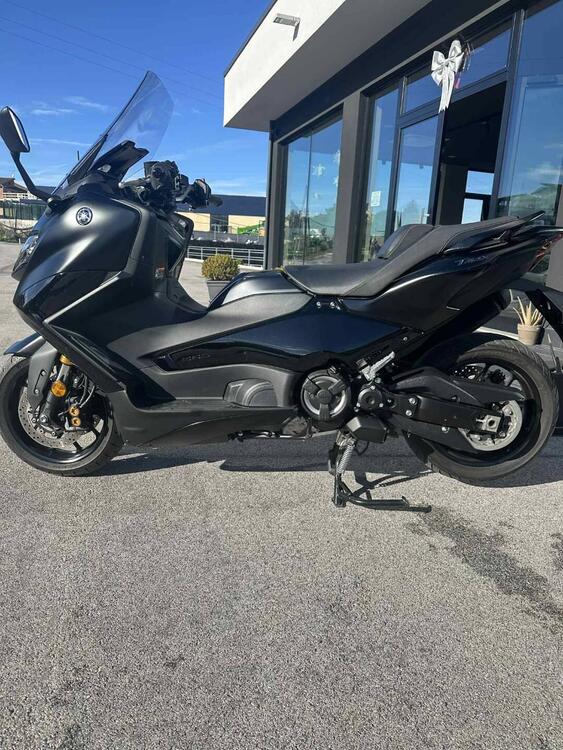 Yamaha T-Max 560 Tech Max (2022 - 24) (2)