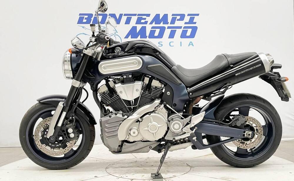 Yamaha MT-01 (2005- 11) (2)