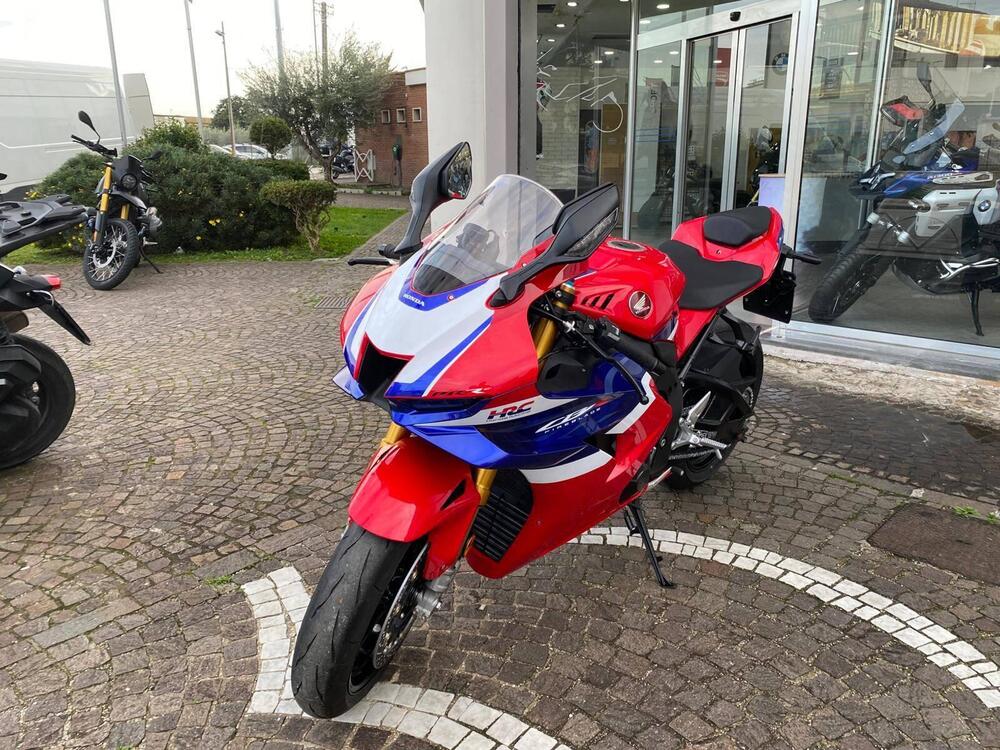 Honda CBR 1000 RR-R Fireblade SP (2024 - 25) (4)