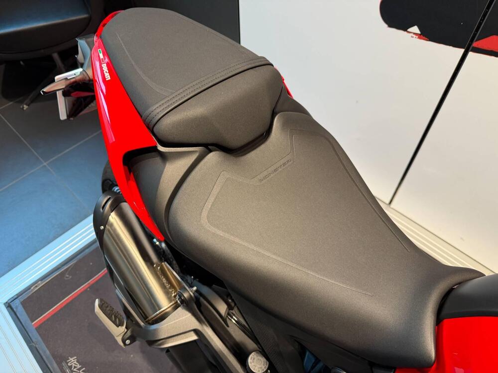 Ducati Monster 937 (2021 - 25) (5)