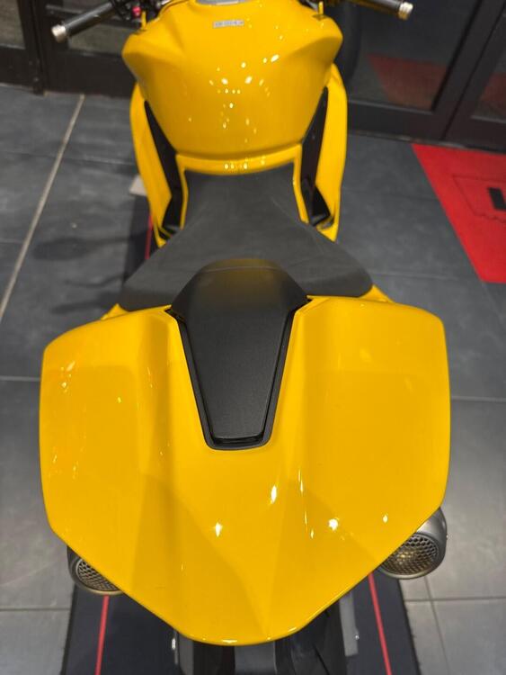 Ducati Panigale V2 S (2025) (3)