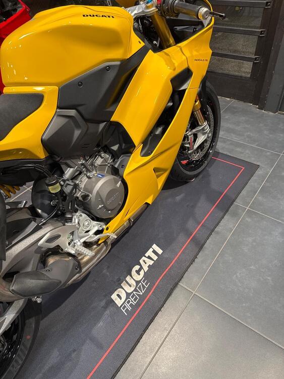 Ducati Panigale V2 S (2025) (4)