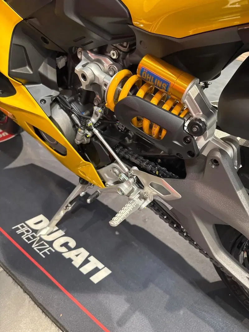 Ducati Panigale V2 S (2025 - 26) (5)