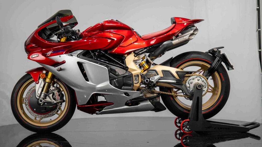 MV Agusta Superveloce 1000 Serie Oro (2024 - 25) (2)