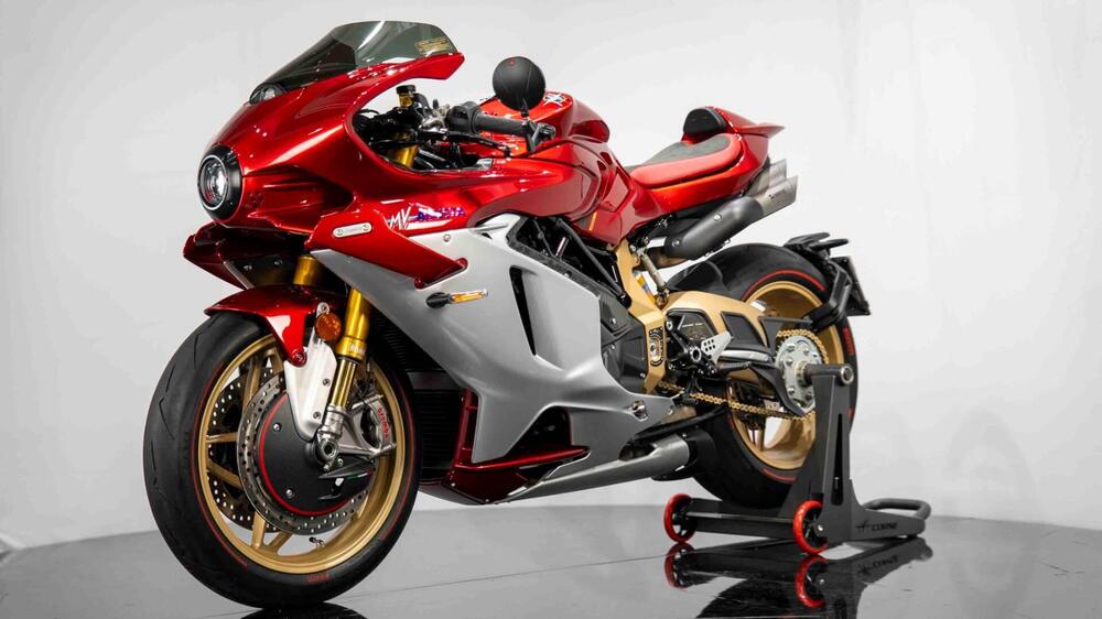 MV Agusta Superveloce 1000 Serie Oro (2024 - 25) (3)