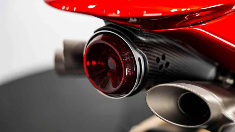 MV Agusta Superveloce 1000 Serie Oro (2024 - 26) (15)