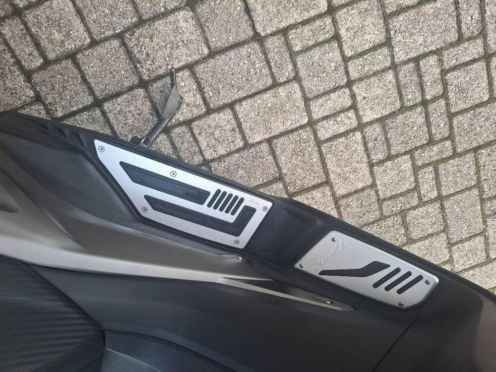 Yamaha T-Max 530 Iron Max ABS (2014 - 17) (5)