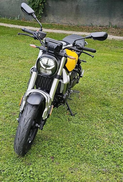 Voge Trofeo 350AC (2022 - 25) (3)