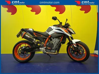 KTM 890 Duke R (2021) usata