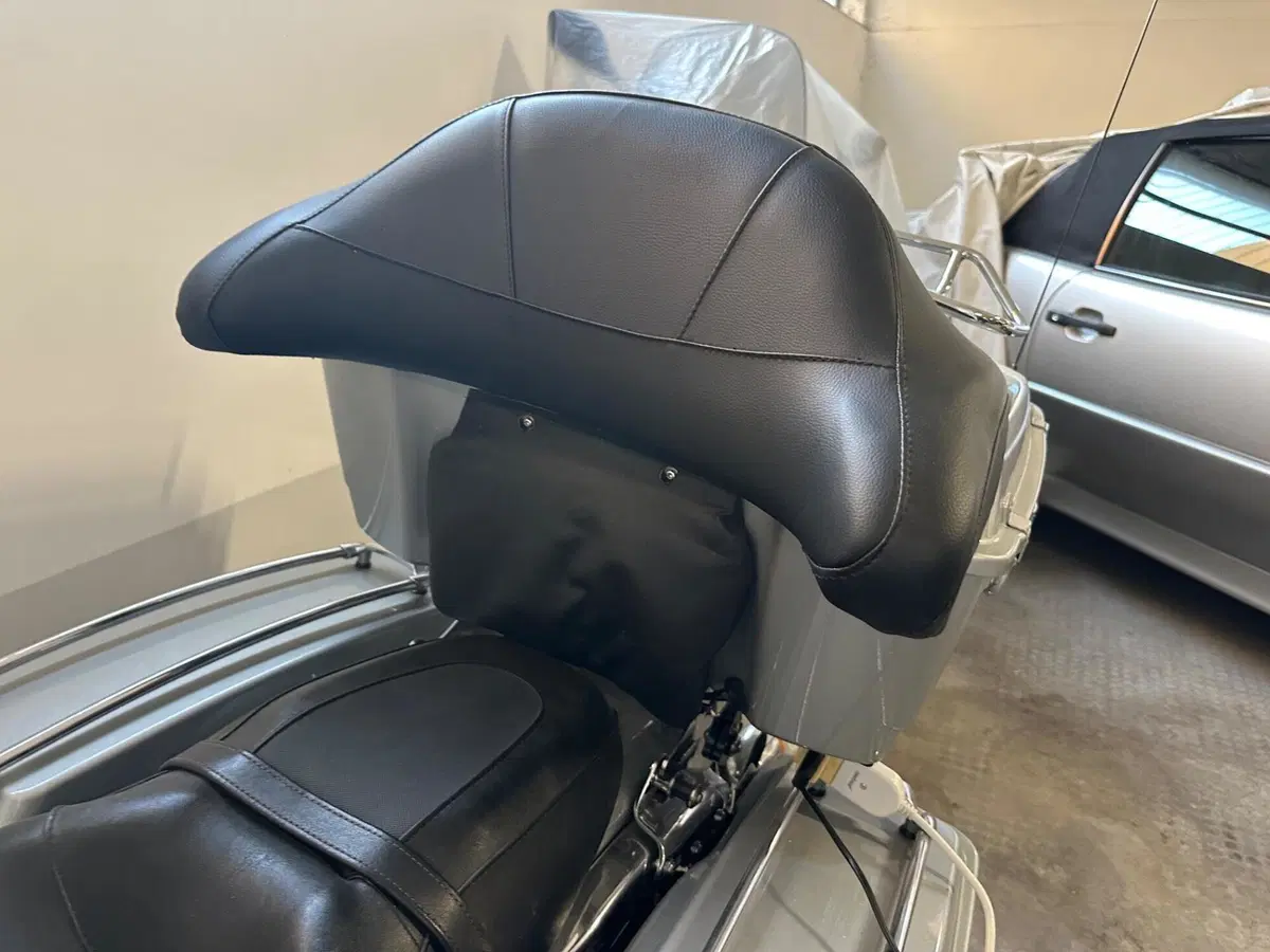 Harley-Davidson 1690 Street Glide (2011 - 13) - FLHX (7)