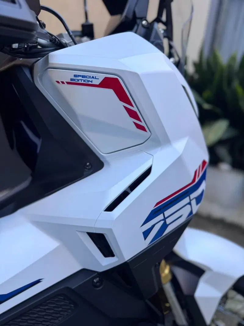 Honda X-ADV 750 Special Edition (2026) (4)