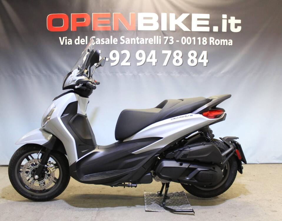 Piaggio Beverly 400 S (2025) (2)