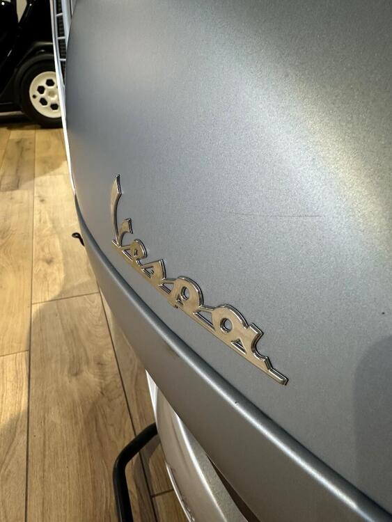 Vespa GTS 300 Supertech hpe 75th (2021) (4)