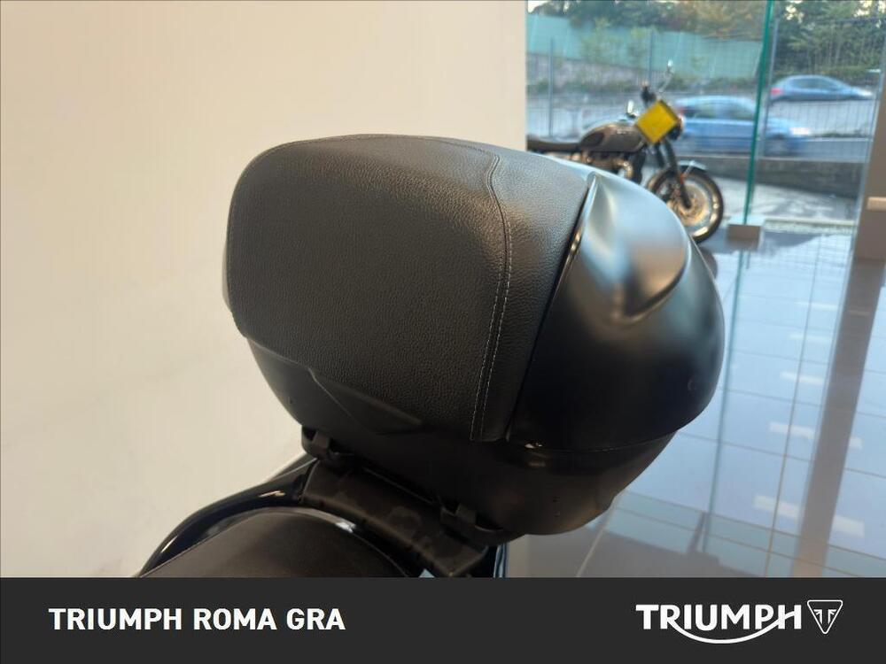 Piaggio Beverly 300 i.e. Police ABS-ASR (2017 - 20) (5)