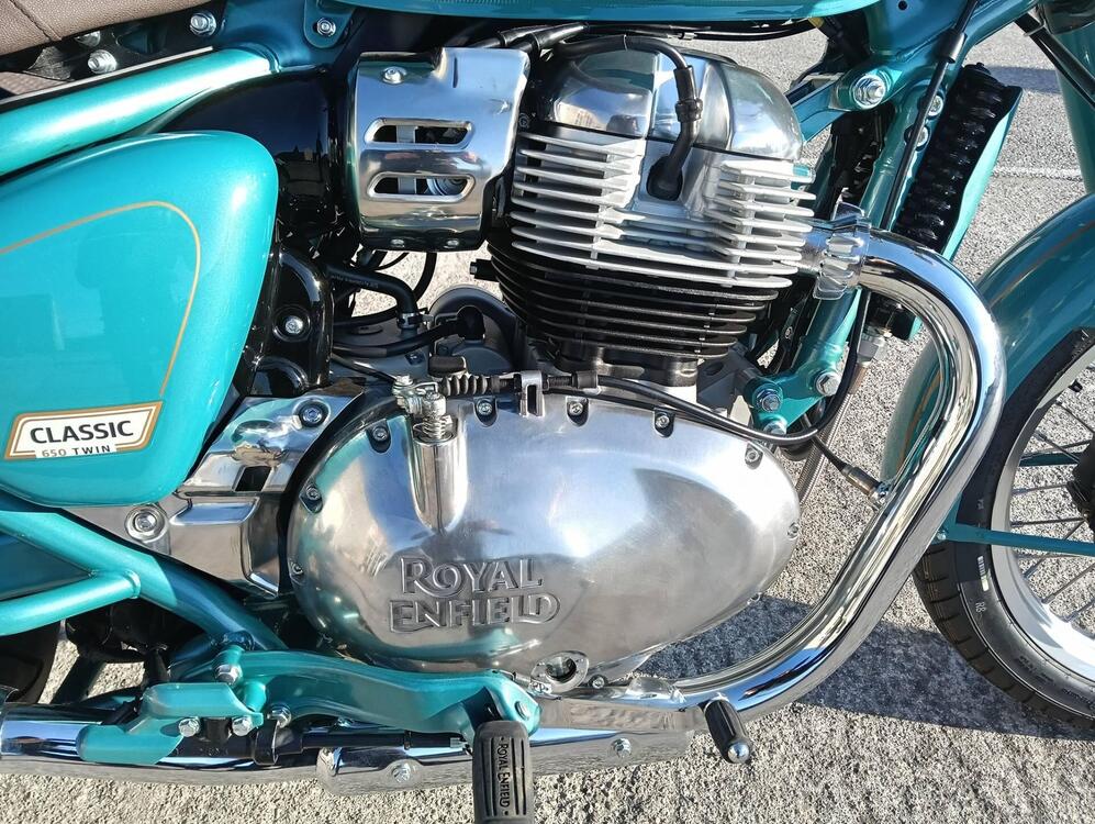 Royal Enfield Classic 650 (2025) (2)