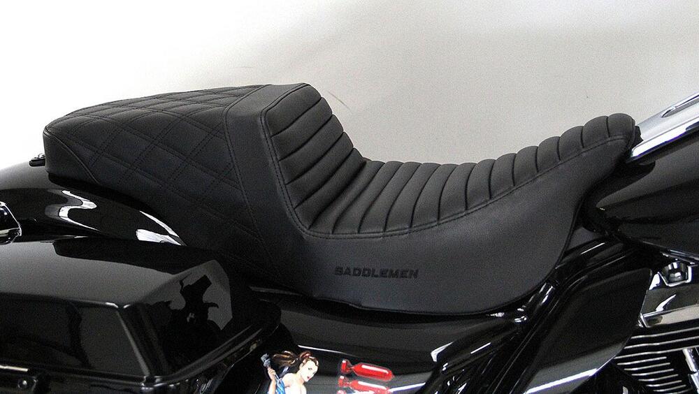 Harley-Davidson 1584 Street Glide (2008 - 10) - FLHX (4)