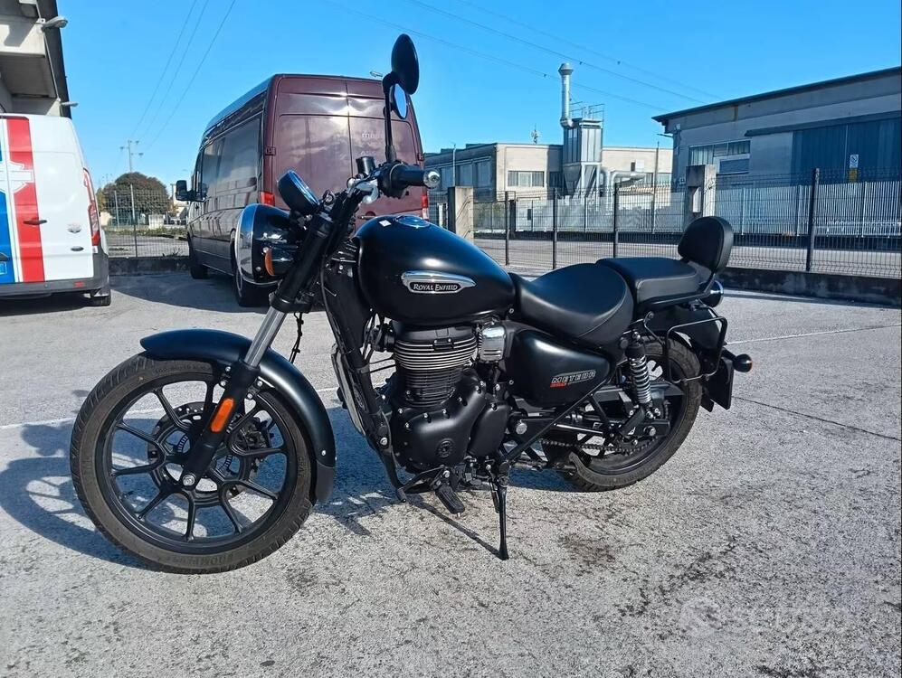 Royal Enfield Meteor 350 Stellar (2021 - 25) (2)