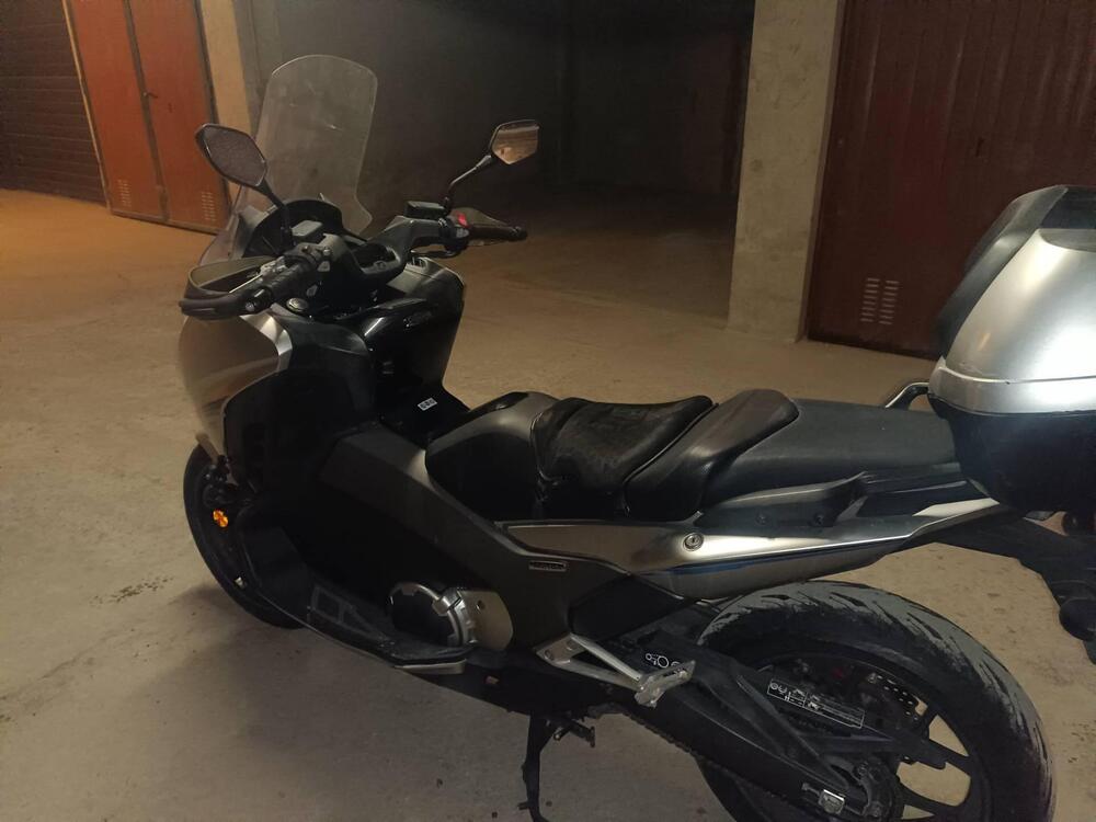 Honda Integra 750 DCT (2016 - 17) (4)