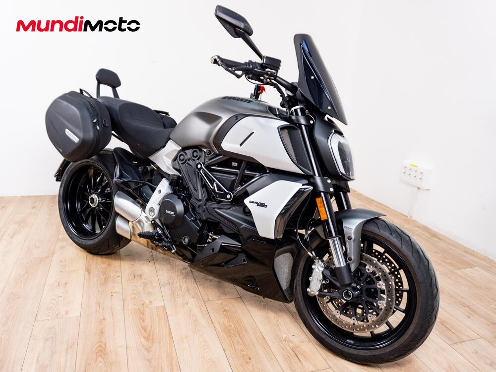 Ducati Diavel 1260 Lamborghini (2021) (2)