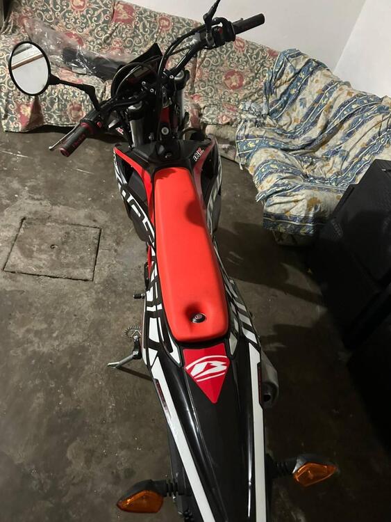 Betamotor RR 125 4T Motard LC (2021 - 23) (3)