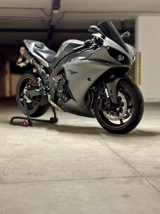 Yamaha YZF R1 (2012 - 14)