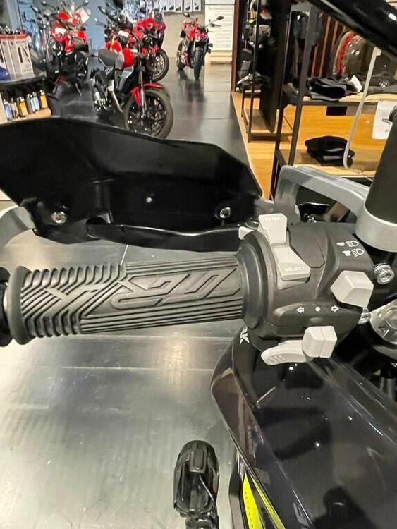 Benelli TRK 702X (2023 - 25) (3)