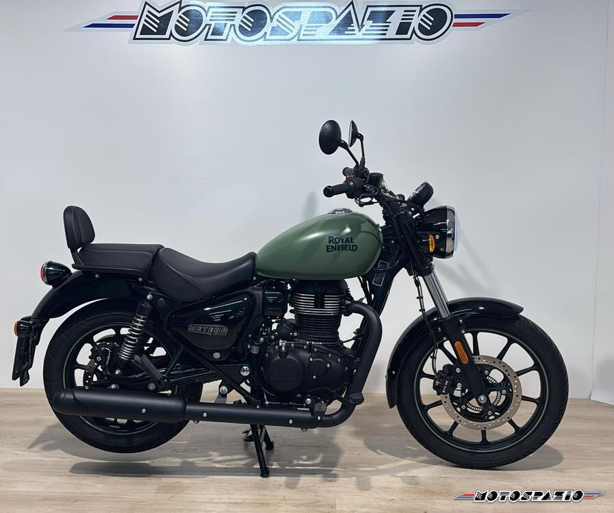 Royal Enfield Meteor 350 Fireball (2021 - 25)