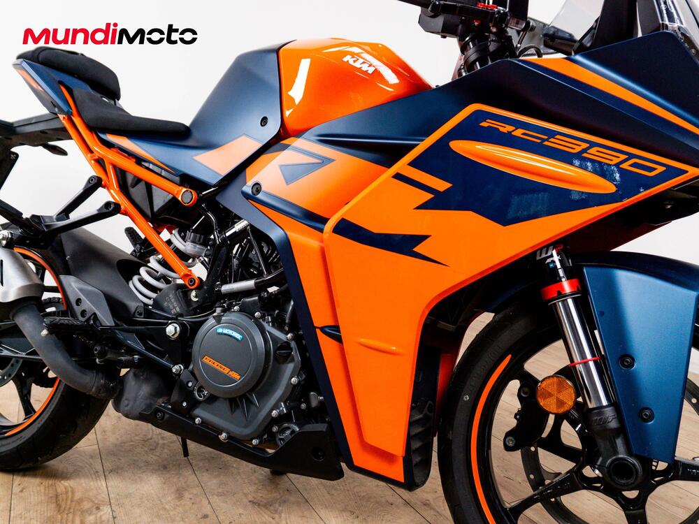KTM RC 390 (2022 - 25) (5)