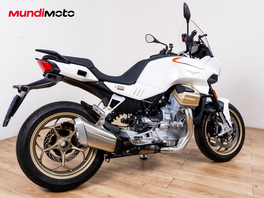 Moto Guzzi V100 Mandello (2022 - 24) (3)