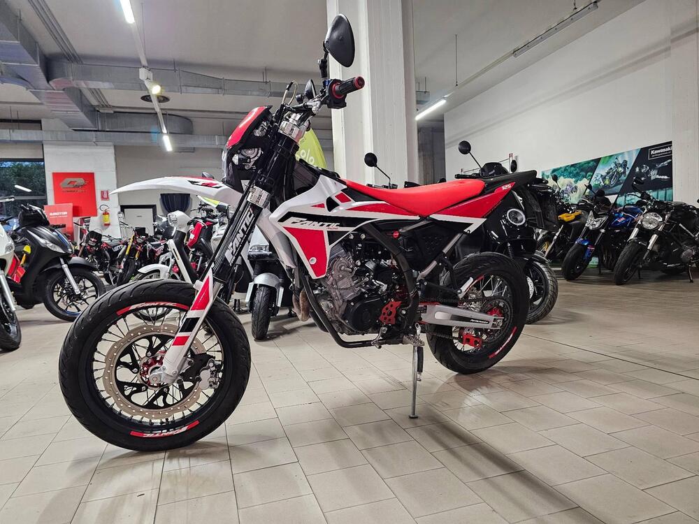 Fantic Motor XMF 125 Motard Performance 4t (2021 - 22) (4)